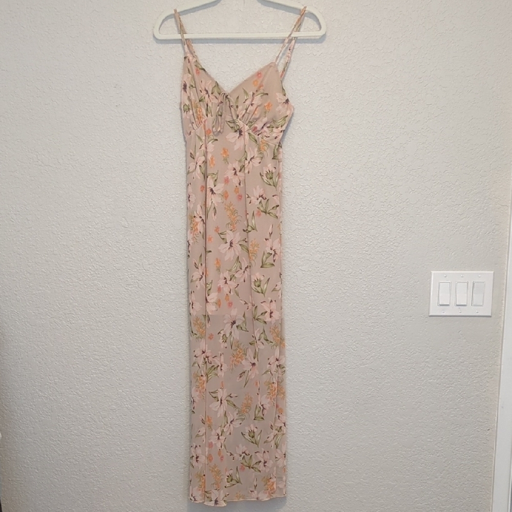 No Comment cream floral print sleeveless v neck maxi dress